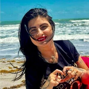 Meet your Posher, Jana